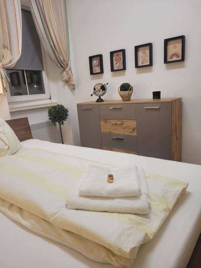 Bullsliving Seeapartment 1 Am Corso Velden am Woerthersee Luaran gambar